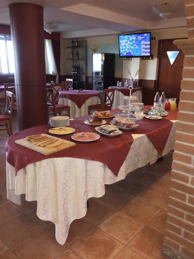Albergo "Da Gigi" Celano Ngoại thất bức ảnh